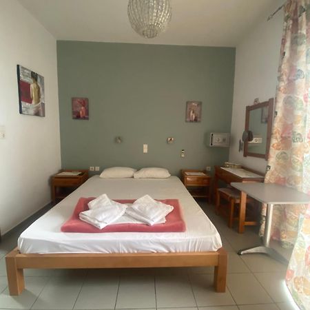 Adamas Rooms Palaiochora Exterior photo